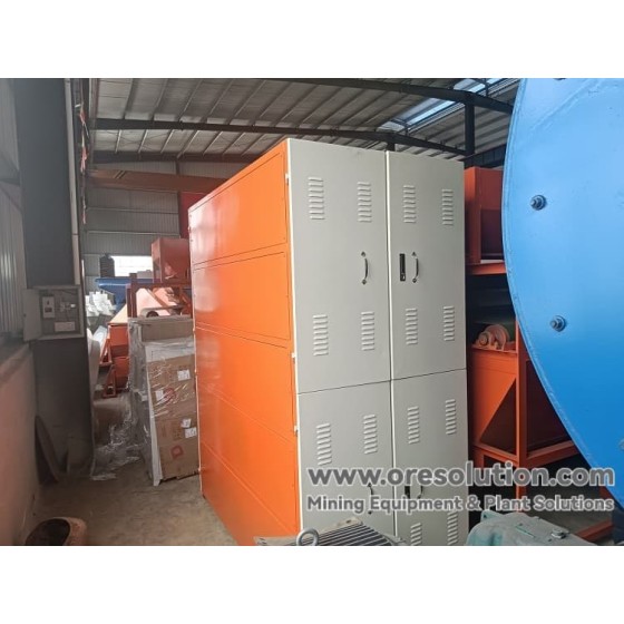 Дуговой пластинчатый электростатический сепаратор